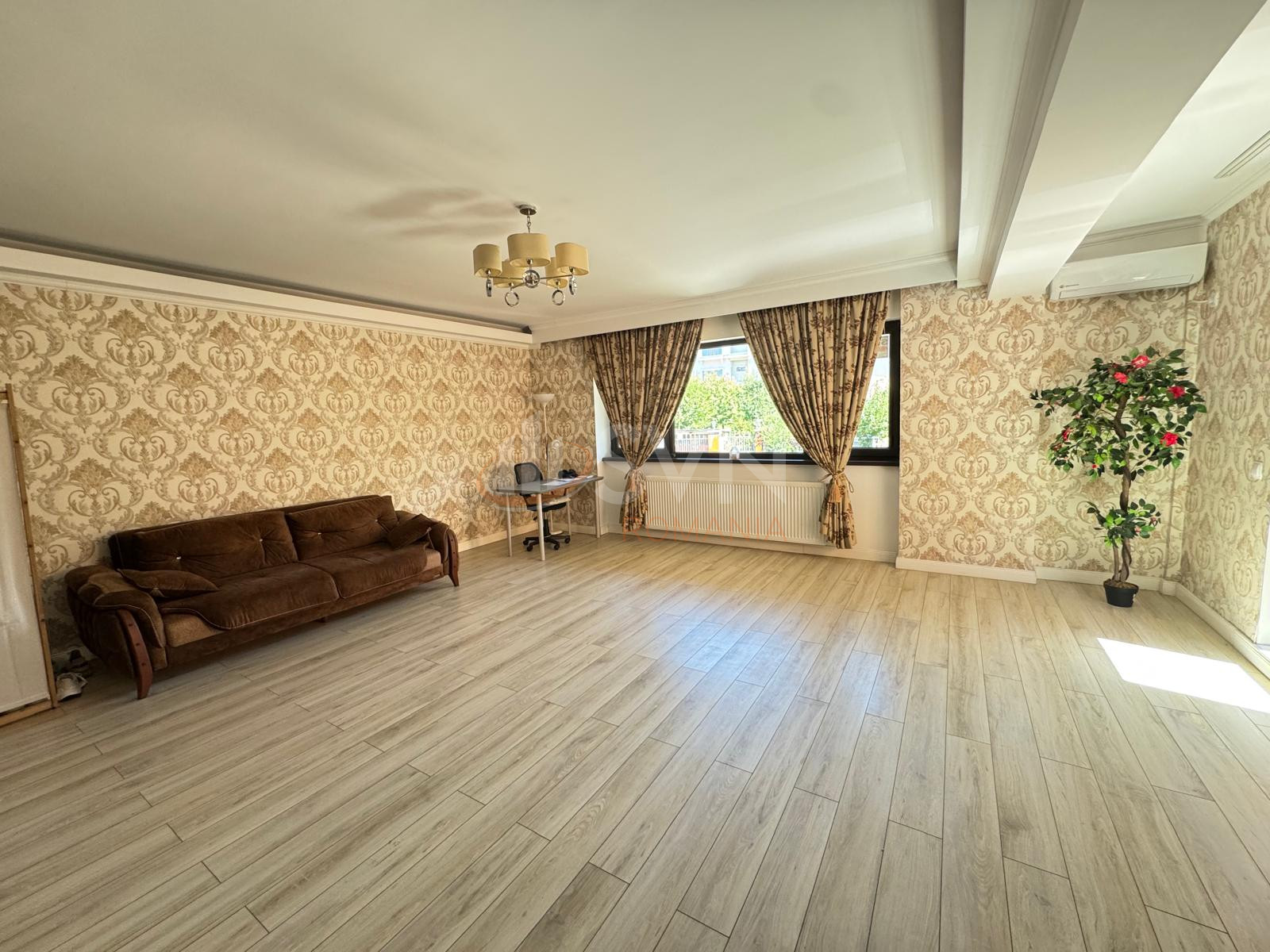 Apartament, 3 camere Bucuresti/Baneasa