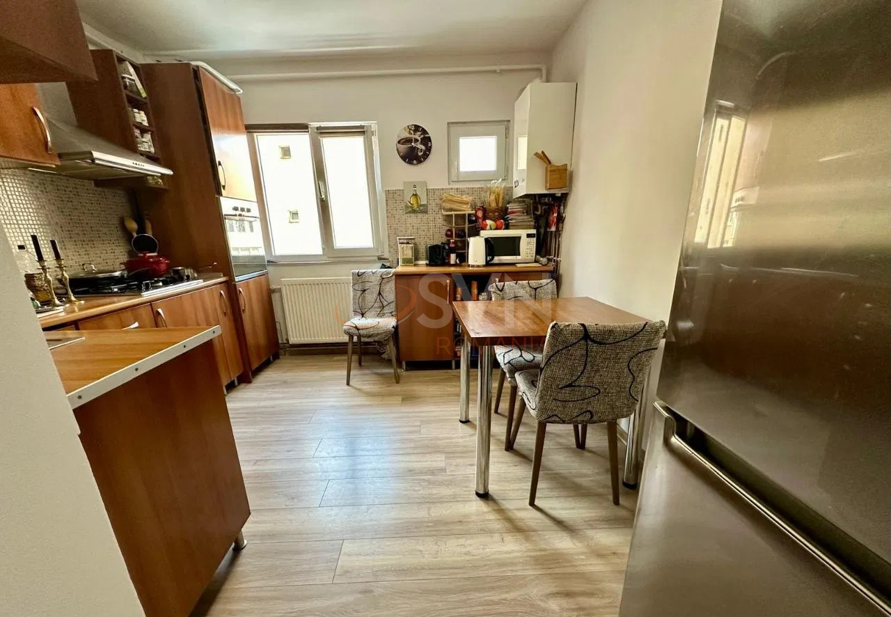 Apartament, 3 camere Cluj/Marasti