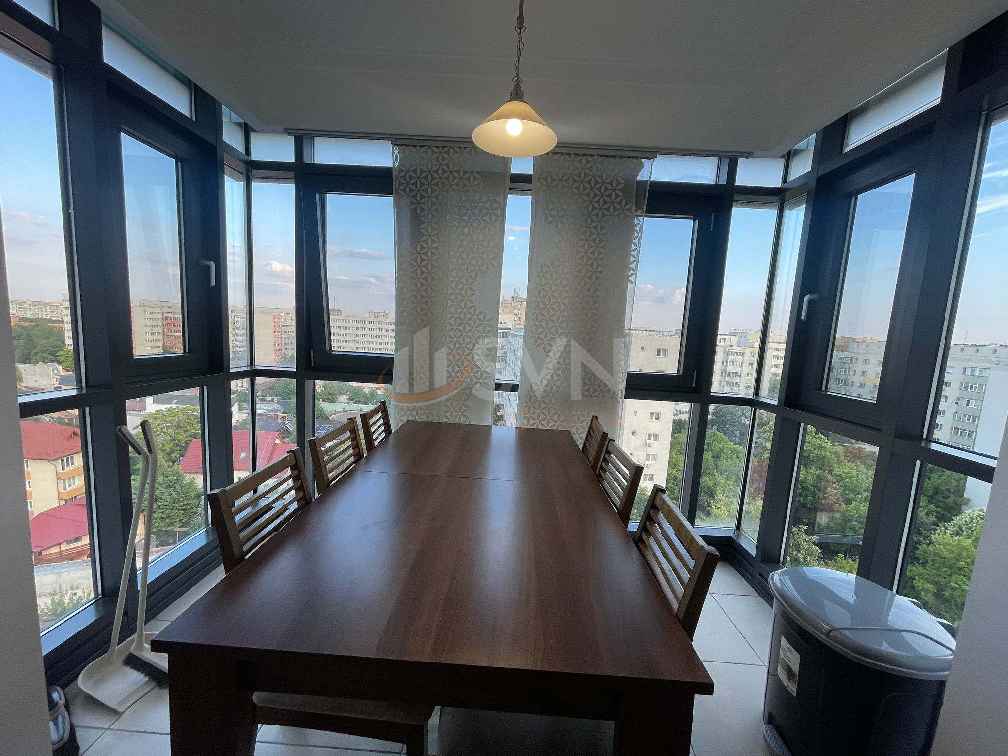 Apartament, 3 camere Bucuresti/Lacul Tei