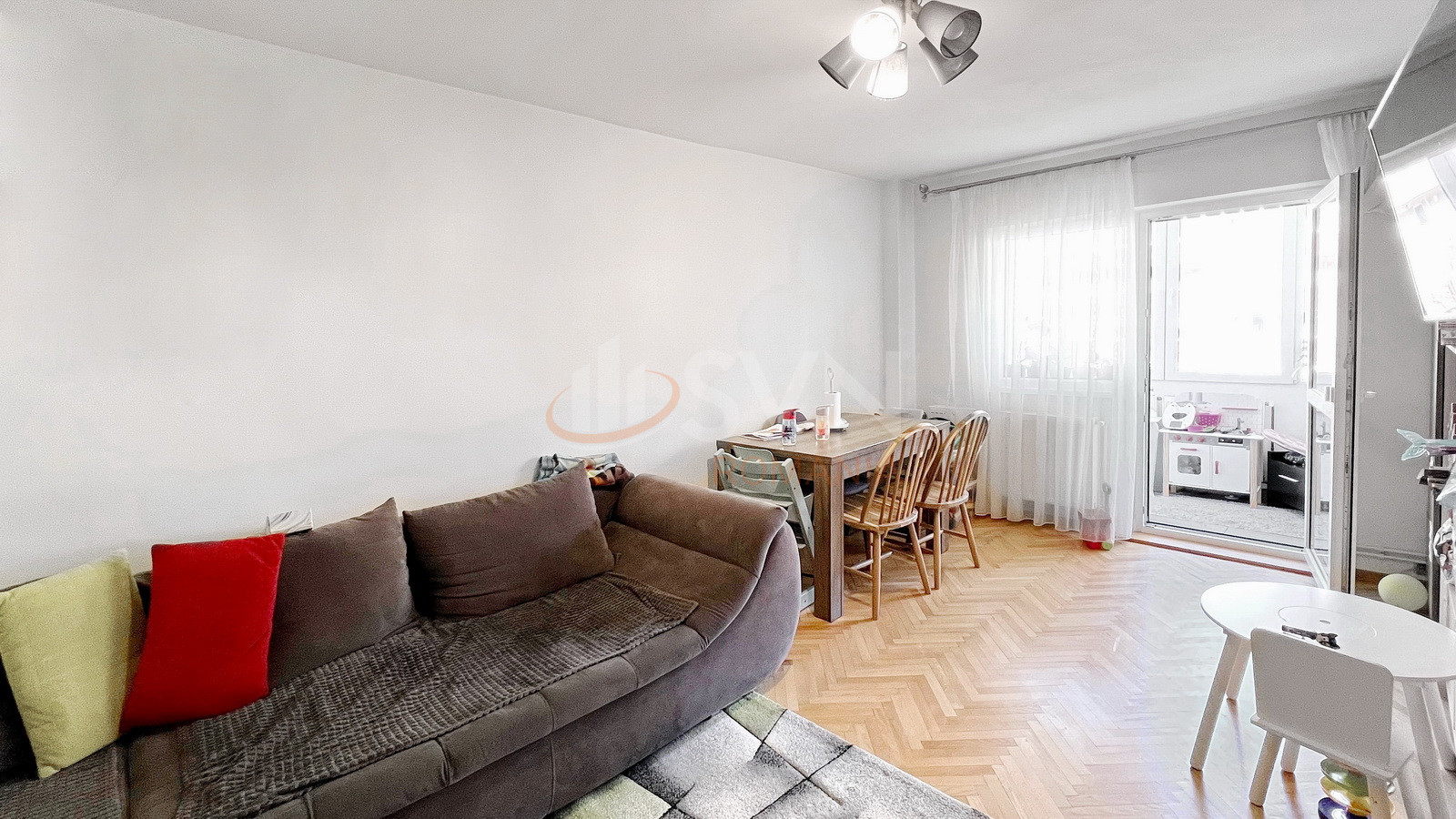 Apartament, 3 camere Bucuresti/Lacul Tei