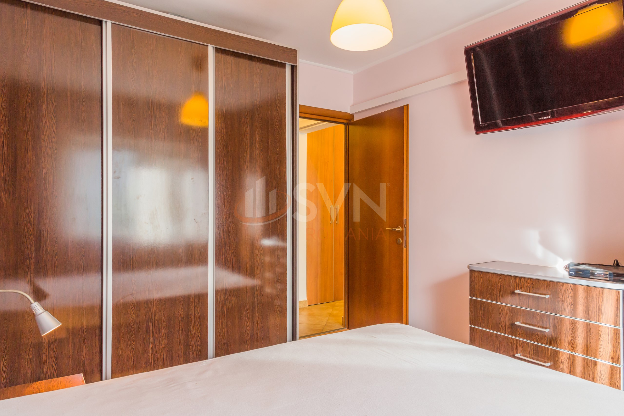 Apartament, 3 camere Bucuresti/Lacul Tei