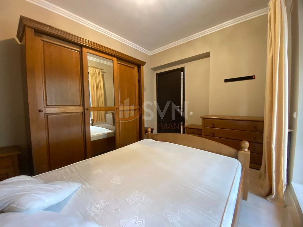 Apartament, 3 camere Bucuresti/Damaroaia