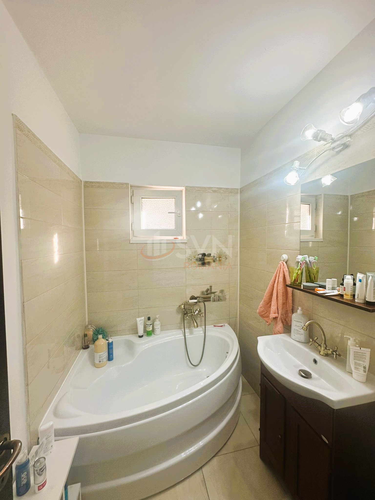 Apartament, 3 camere Bucuresti/1 Mai