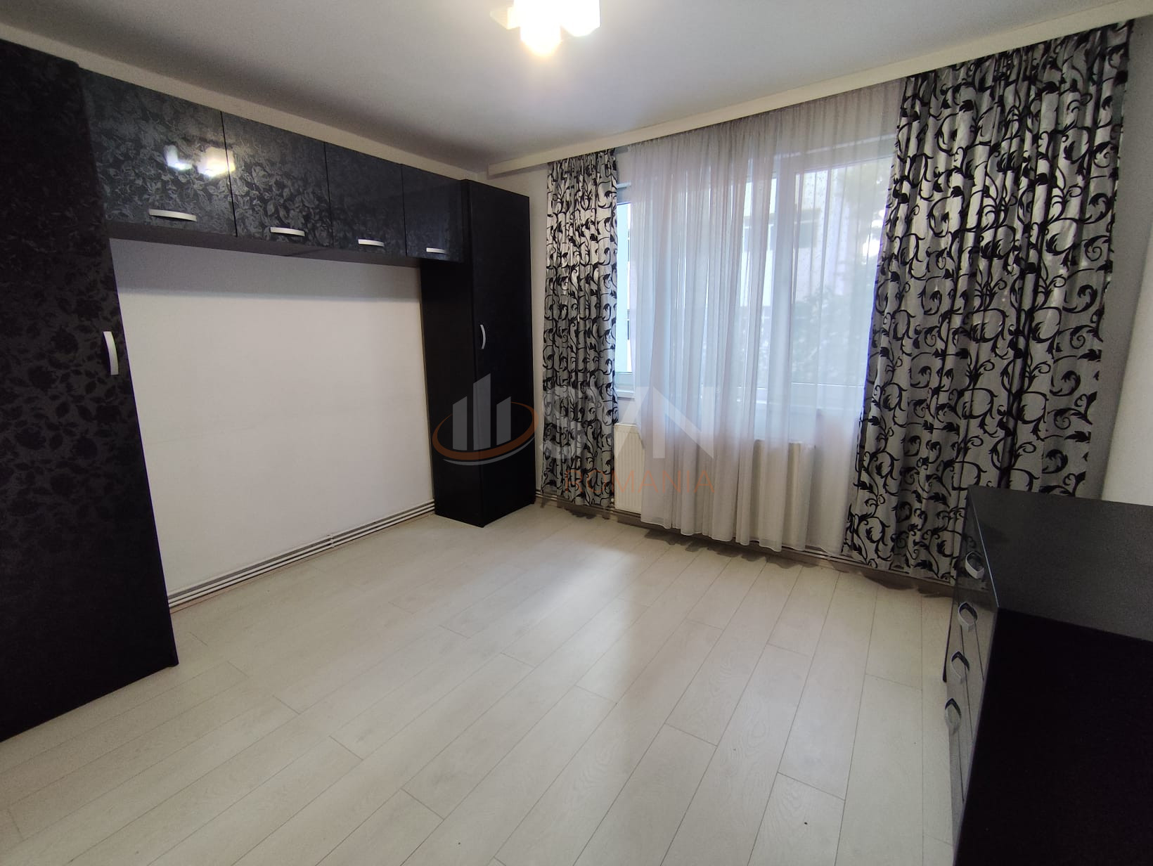 Apartament, 3 camere Bucuresti/Basarab