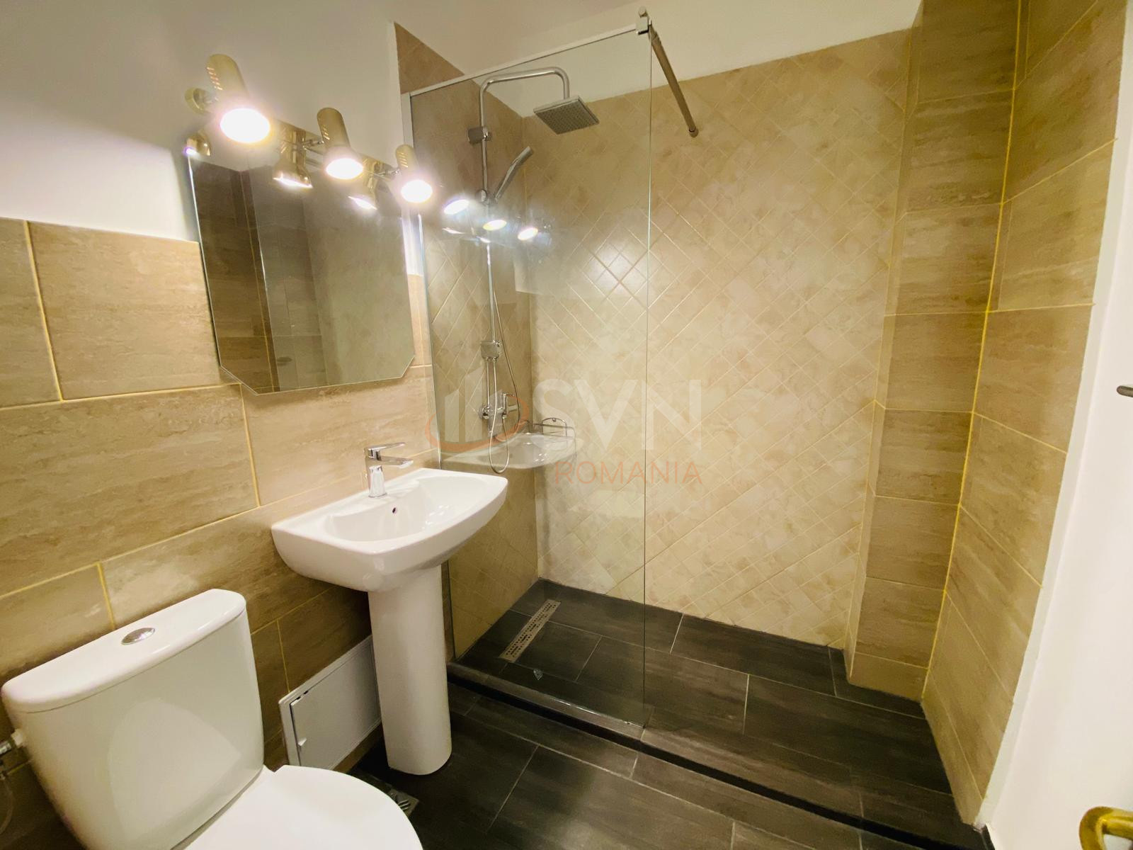 Apartament, 3 camere Bucuresti/Pajura