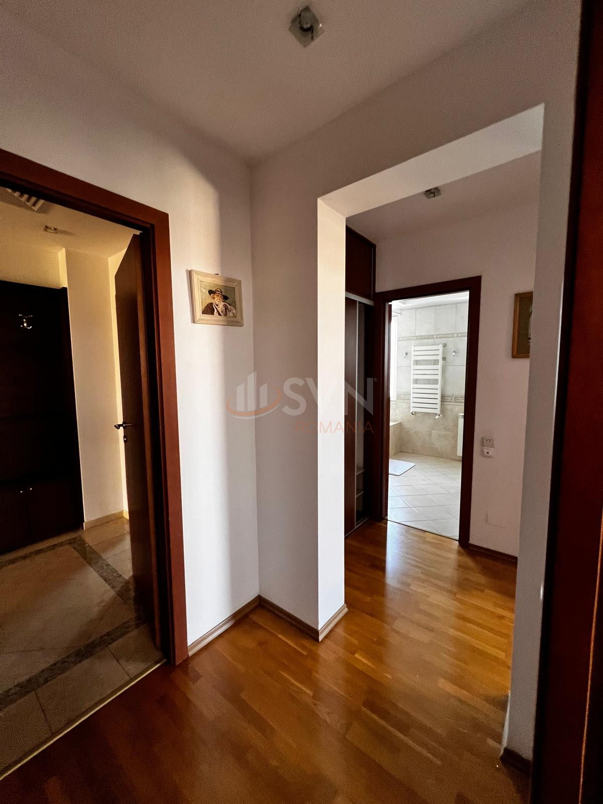 Apartament, 3 camere Bucuresti/Primaverii
