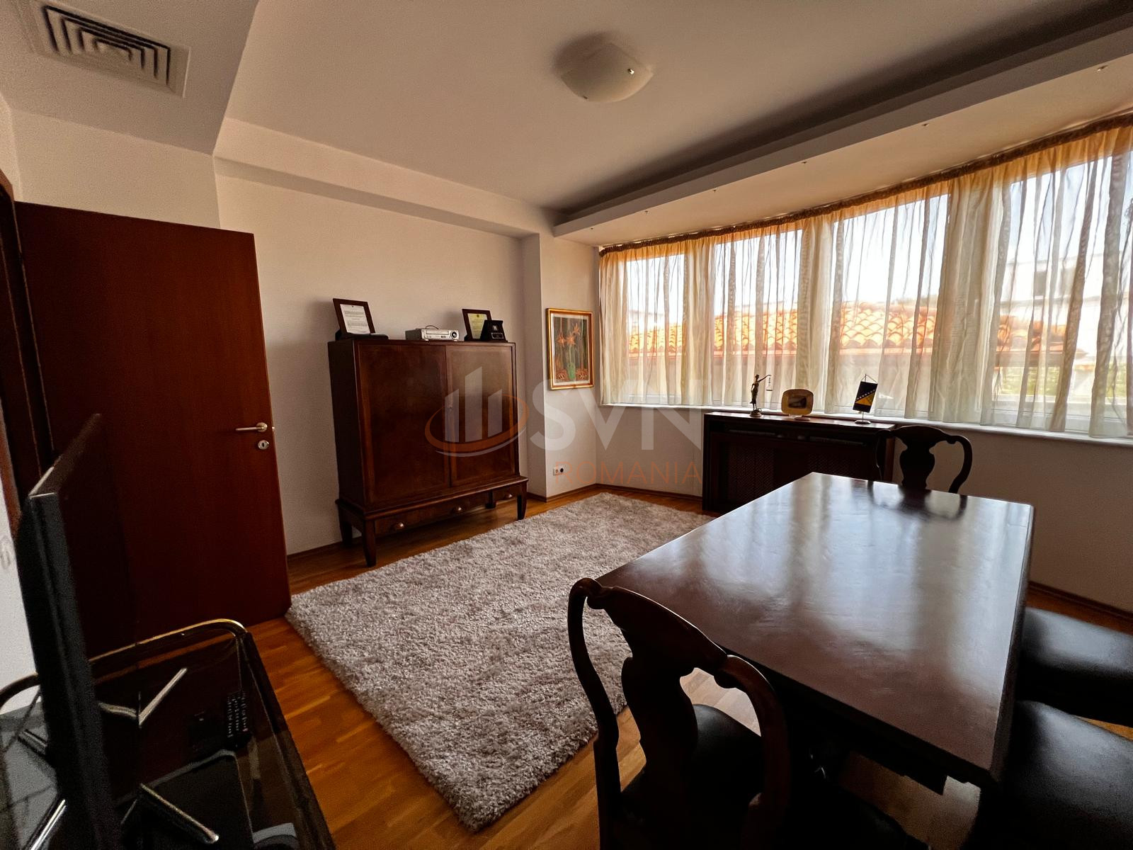 Apartament, 3 camere Bucuresti/Primaverii