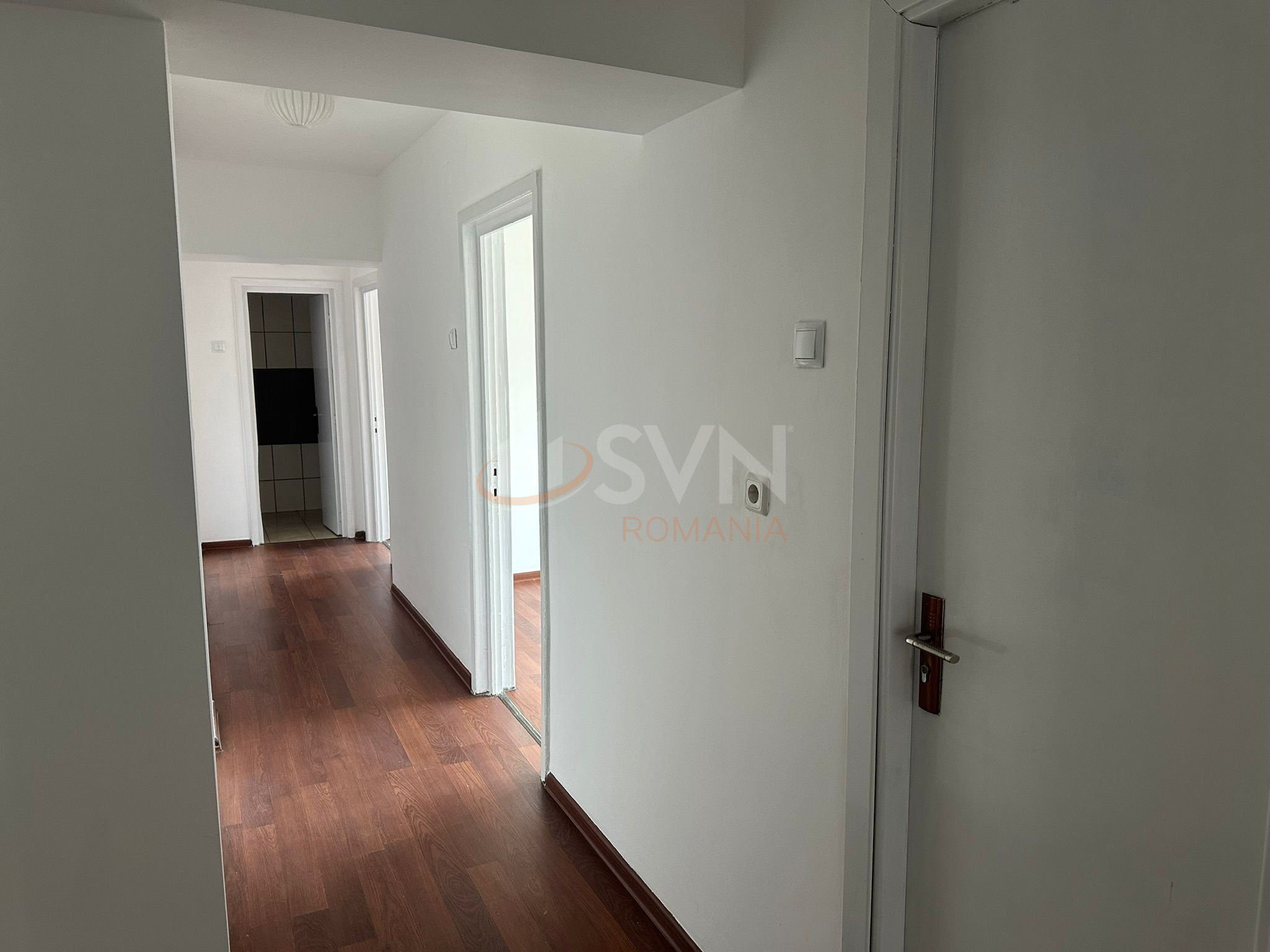 Apartament, 3 camere Bucuresti/Decebal