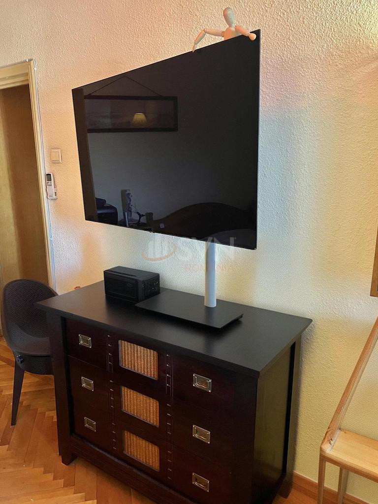 Apartament, 3 camere Bucuresti/Piata Victoriei