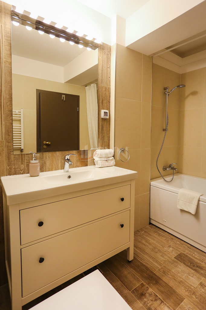 Apartament, 3 camere Cluj/Centru