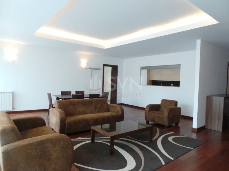 Apartament, 3 camere Bucuresti/Primaverii