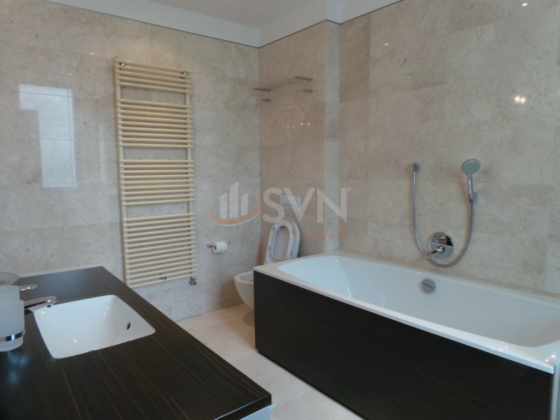 Apartament, 3 camere Bucuresti/Primaverii