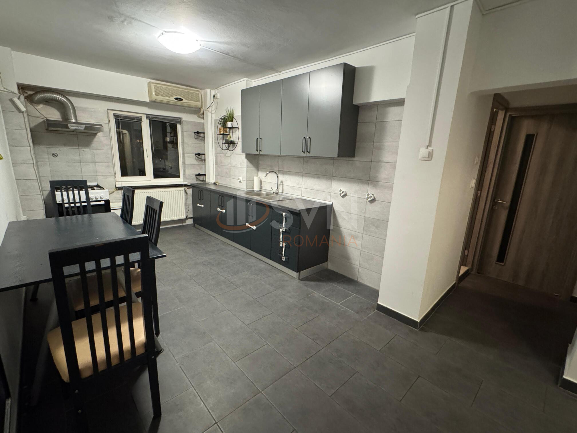 Apartament, 3 camere Bucuresti/Lacul Tei