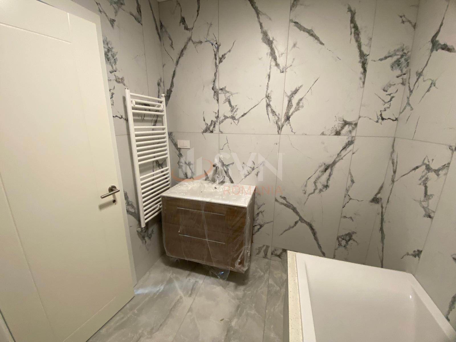 Apartament, 3 camere Bucuresti/Straulesti