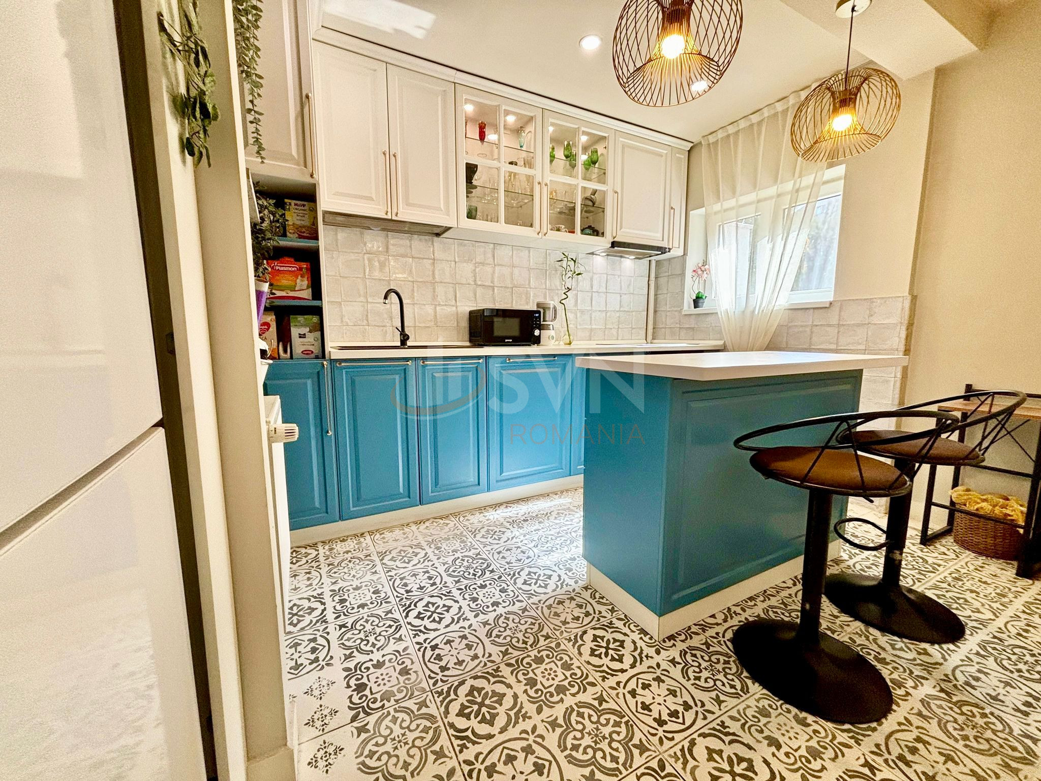 Apartament, 3 camere Bucuresti/Calea Victoriei