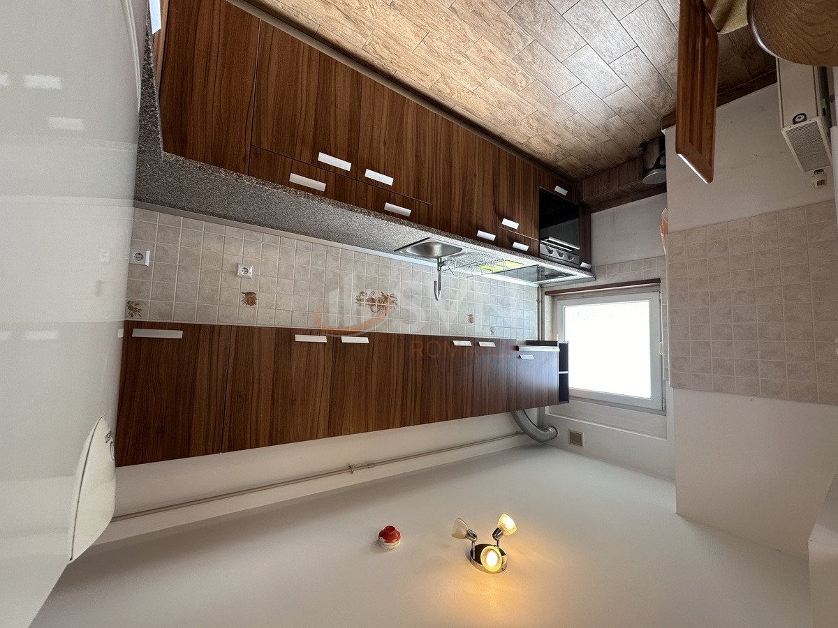 Apartament, 3 camere Bucuresti/Chitila