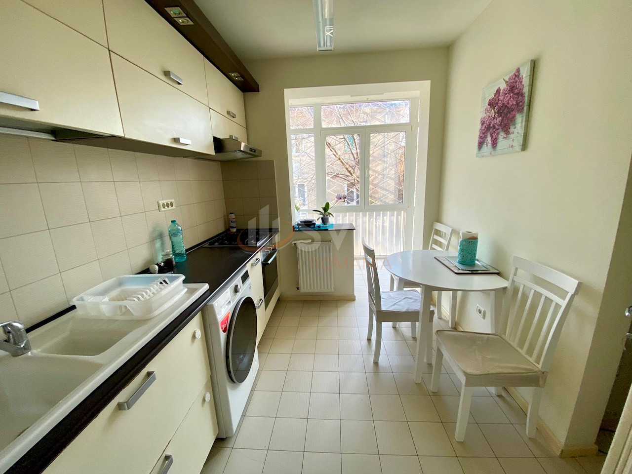 Apartament, 3 camere Bucuresti/Primaverii