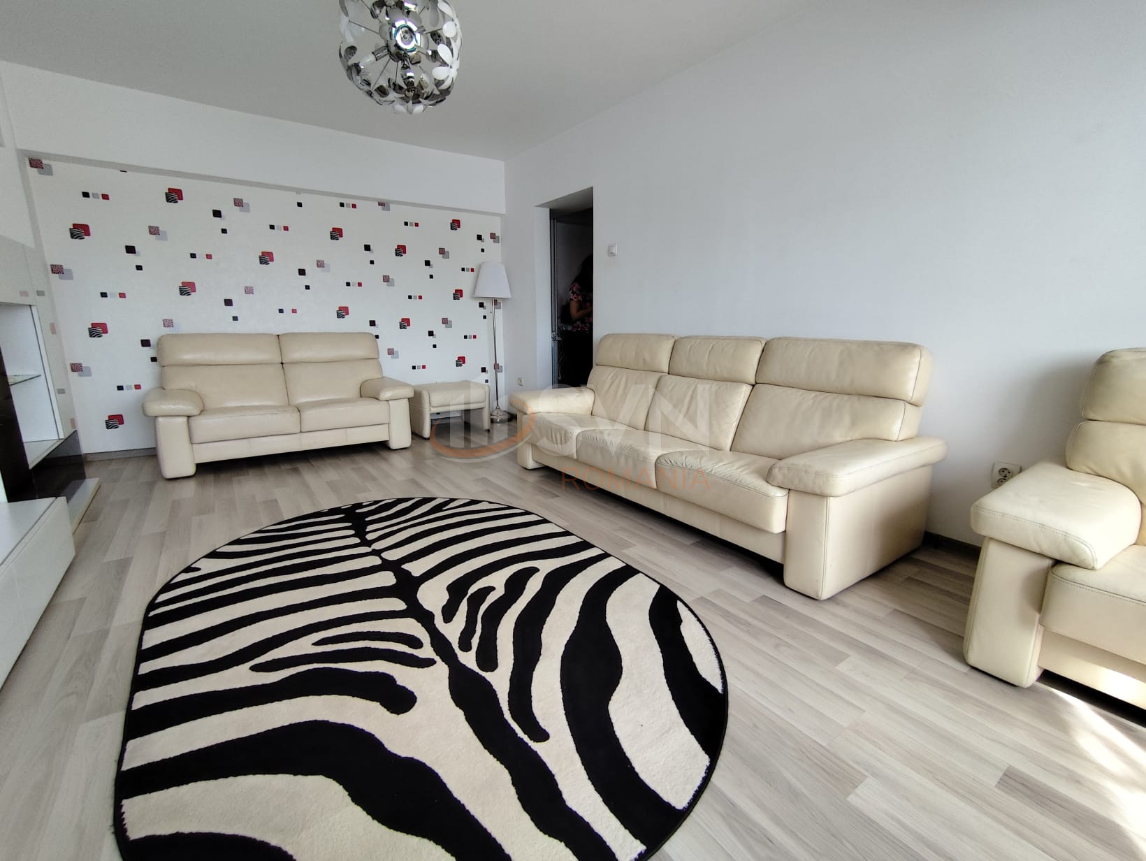 Apartament, 3 camere Bucuresti/Decebal