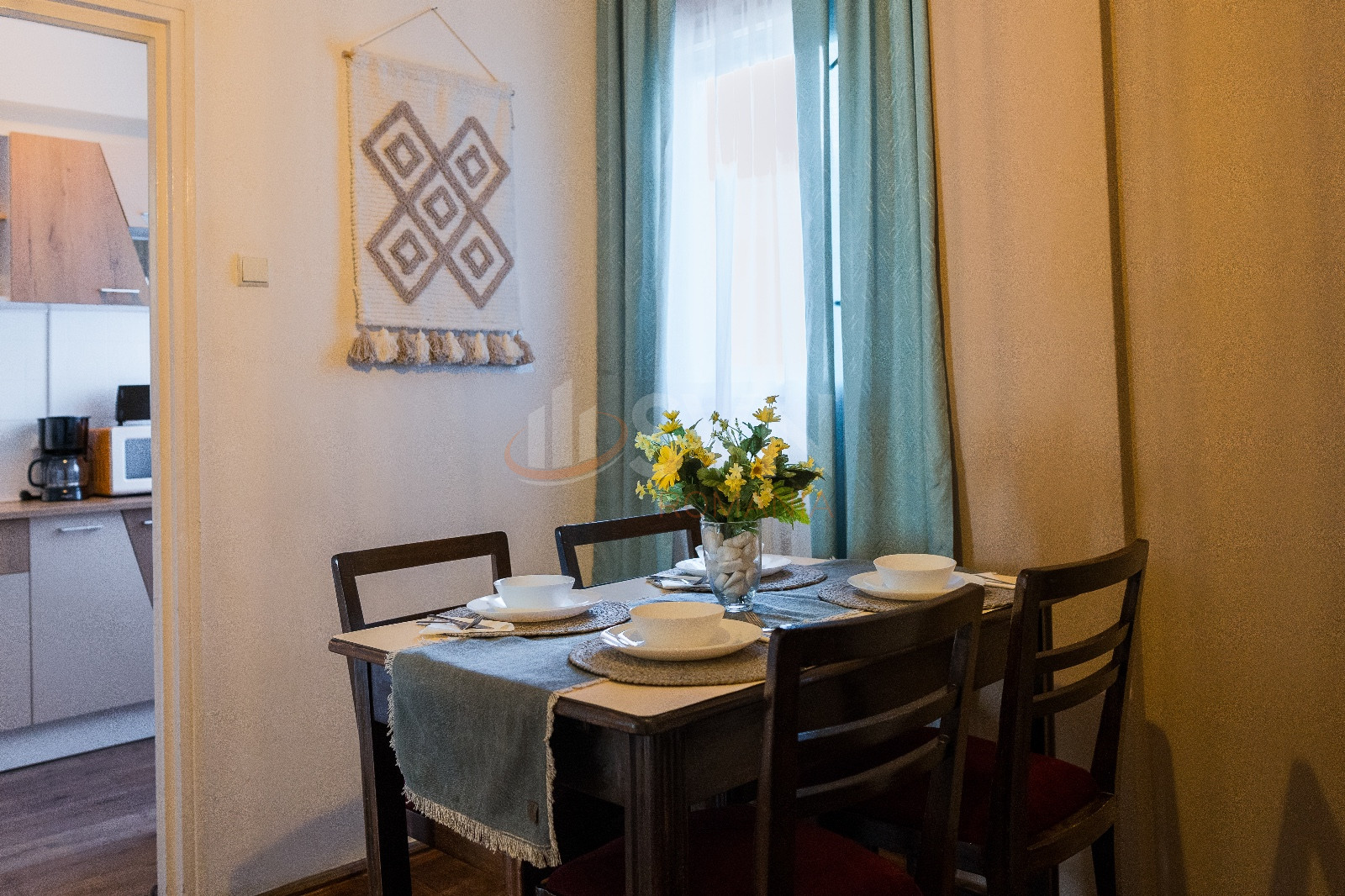 Apartament, 3 camere Bucuresti/Calea Victoriei