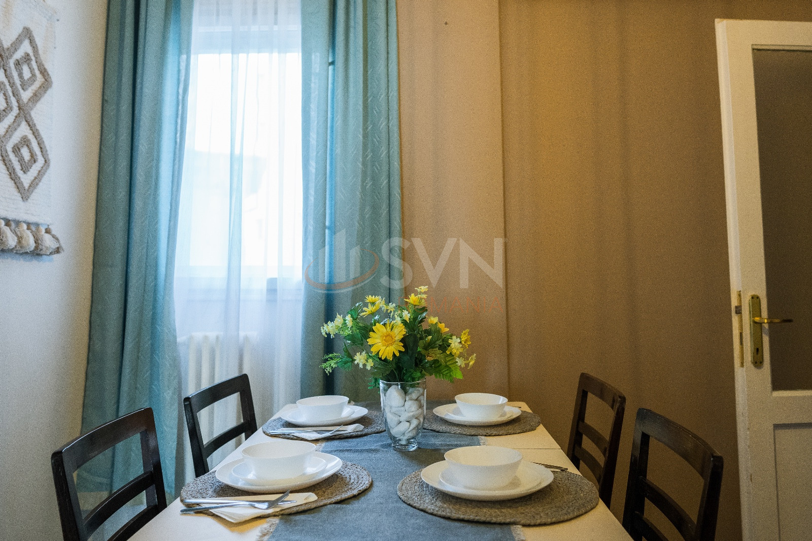 Apartament, 3 camere Bucuresti/Calea Victoriei