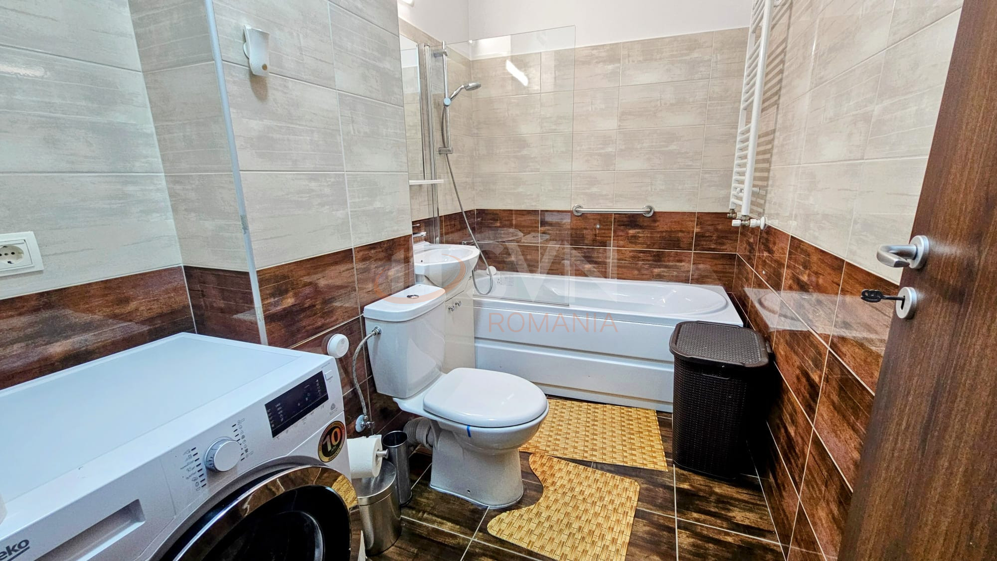 Apartament, 3 camere Bucuresti/Pacii