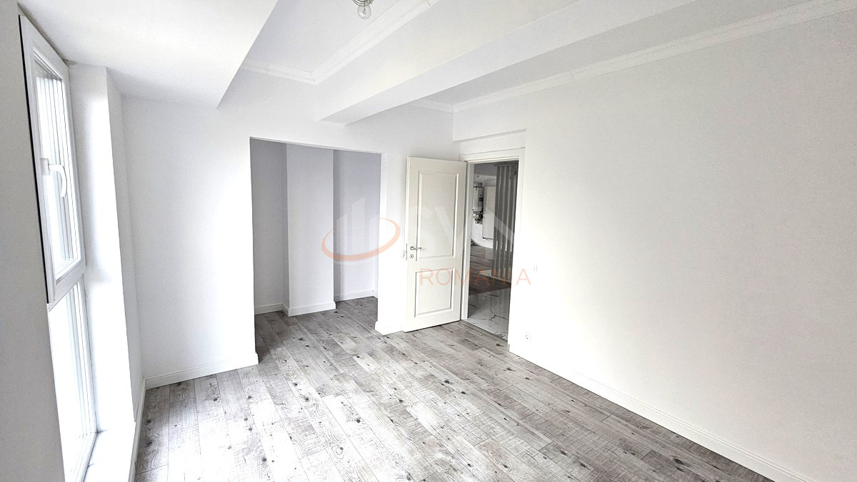Apartament, 3 camere Bucuresti/Dacia