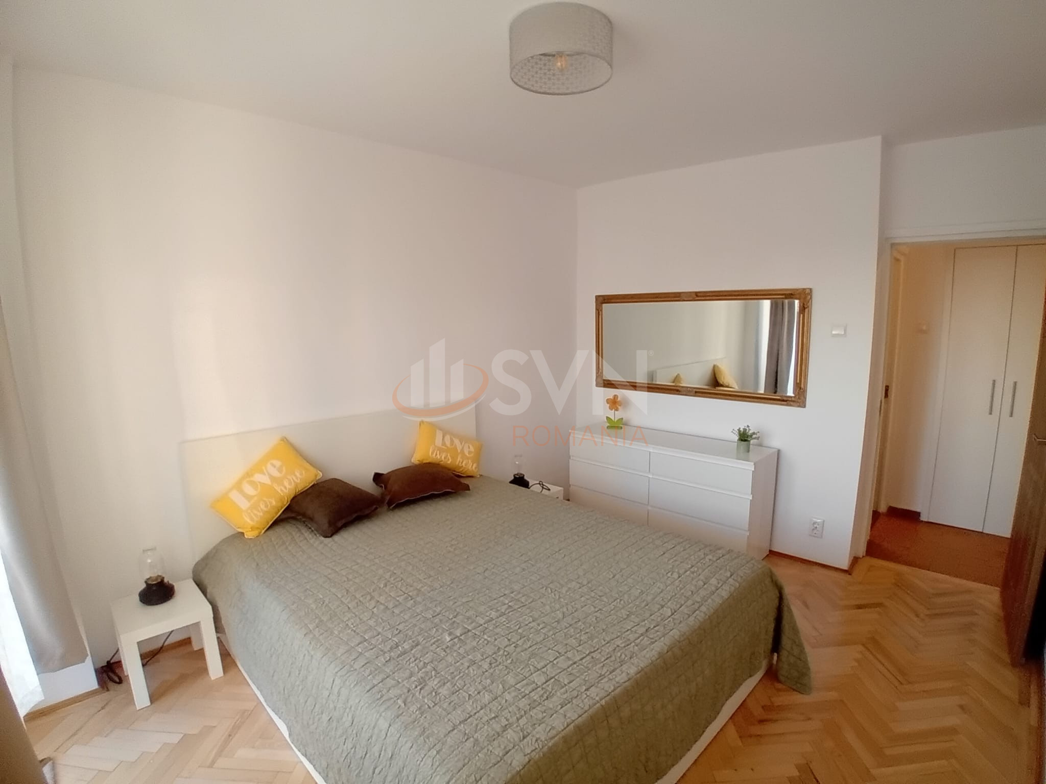 Apartament, 3 camere Bucuresti/Piata Victoriei