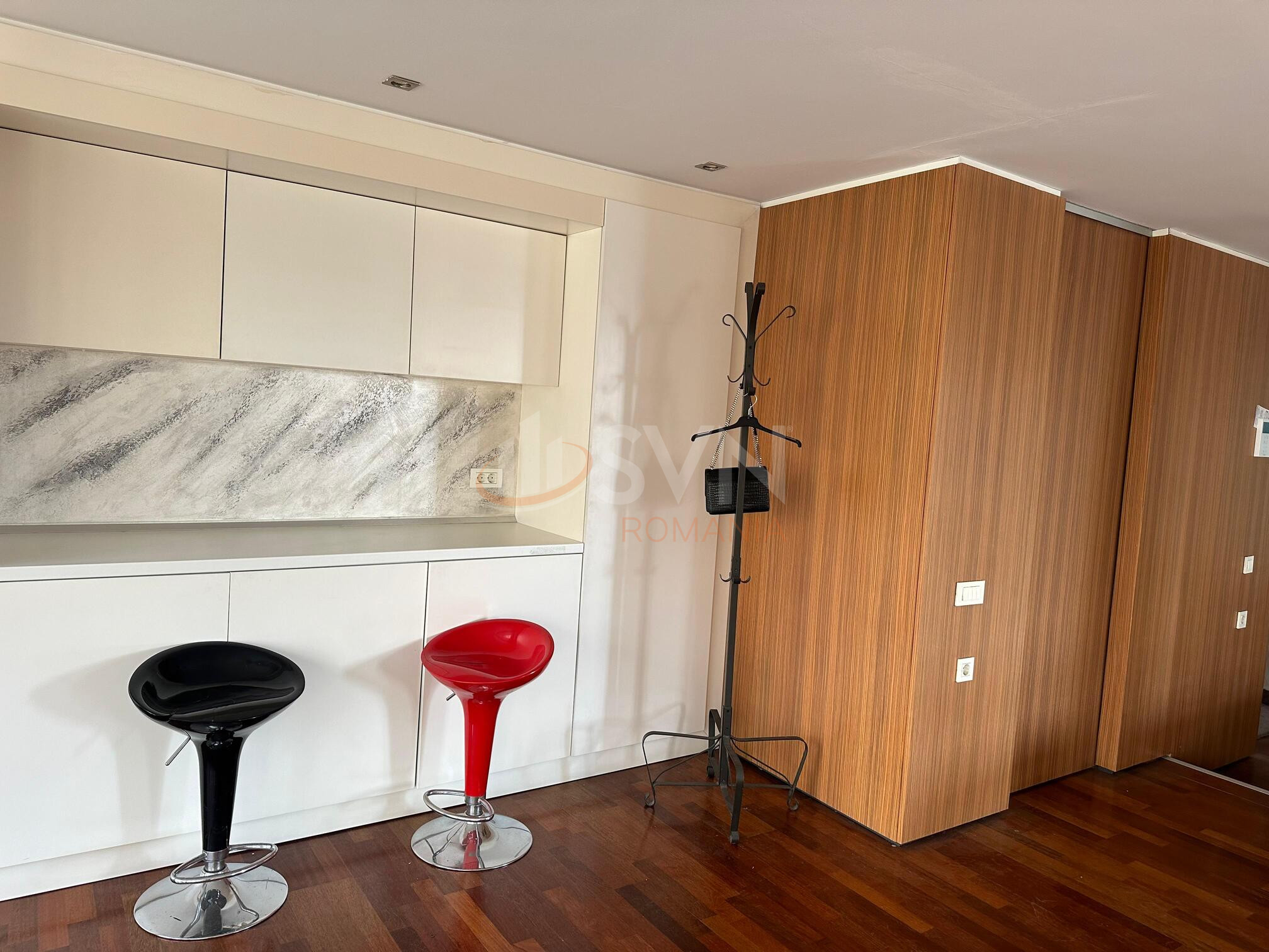 Apartament, 3 camere Bucuresti/Piata Victoriei