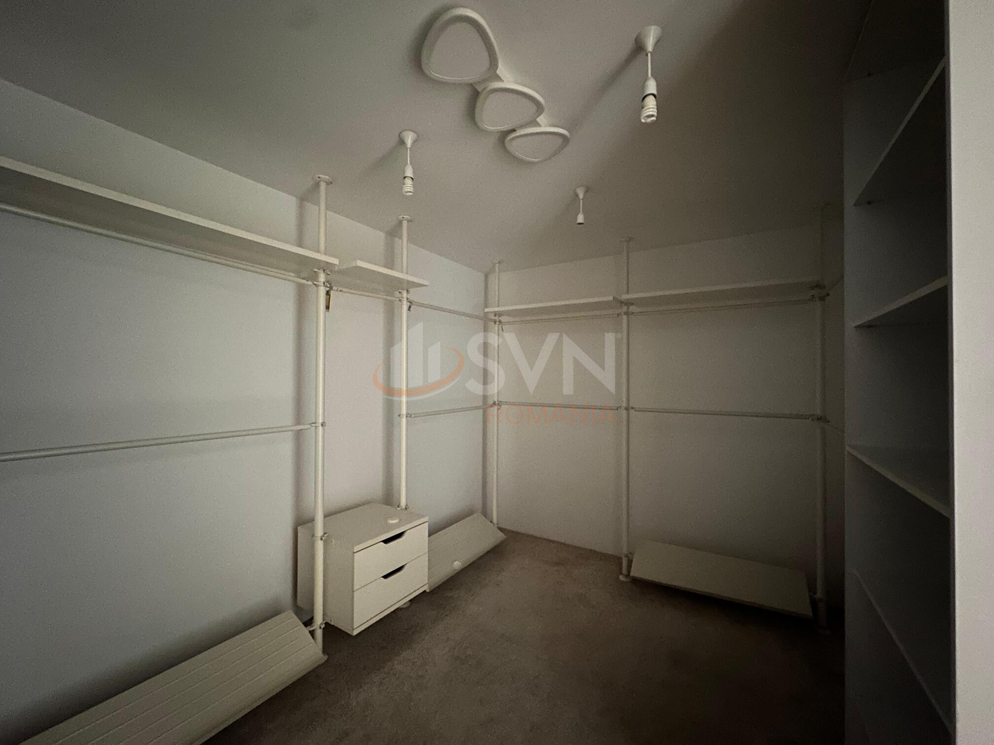 Apartament, 3 camere Bucuresti/Piata Victoriei