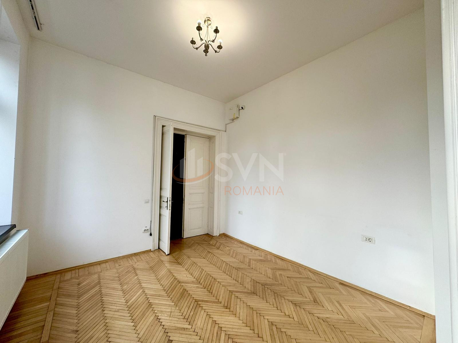 Apartament, 3 camere Bucuresti/Piata Unirii (s3)