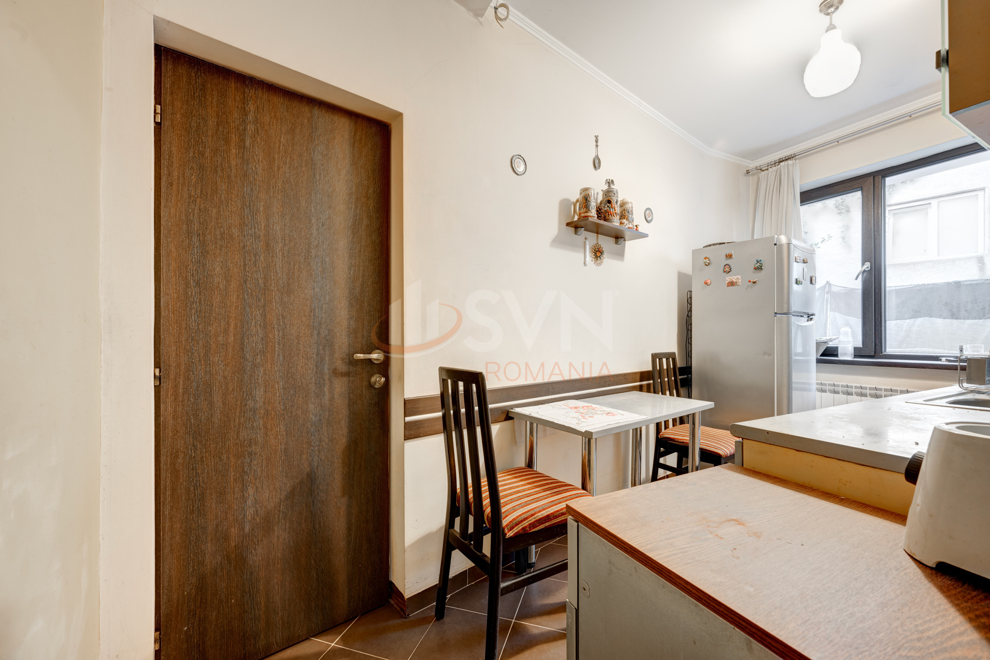 Apartament, 3 camere Bucuresti/Calea Calarasilor