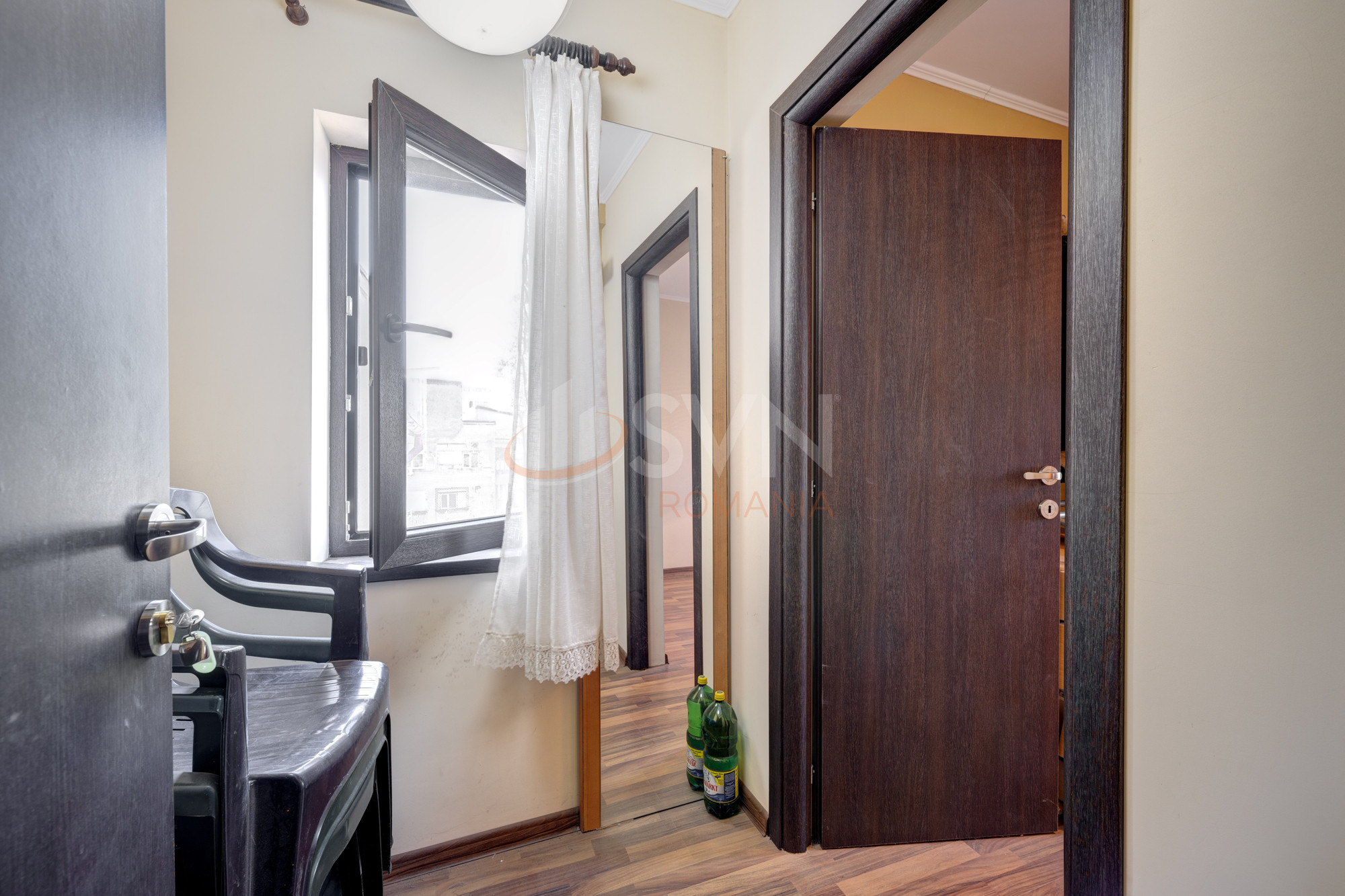 Apartament, 3 camere Bucuresti/Calea Calarasilor