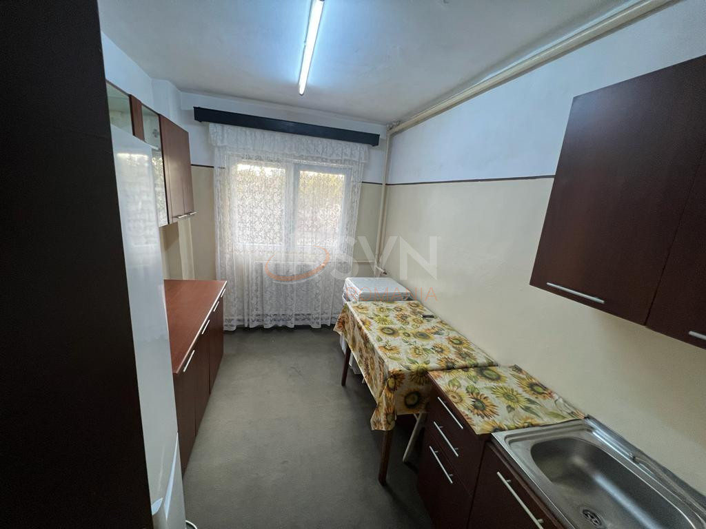 Apartament, 3 camere Bucuresti/Lacul Tei