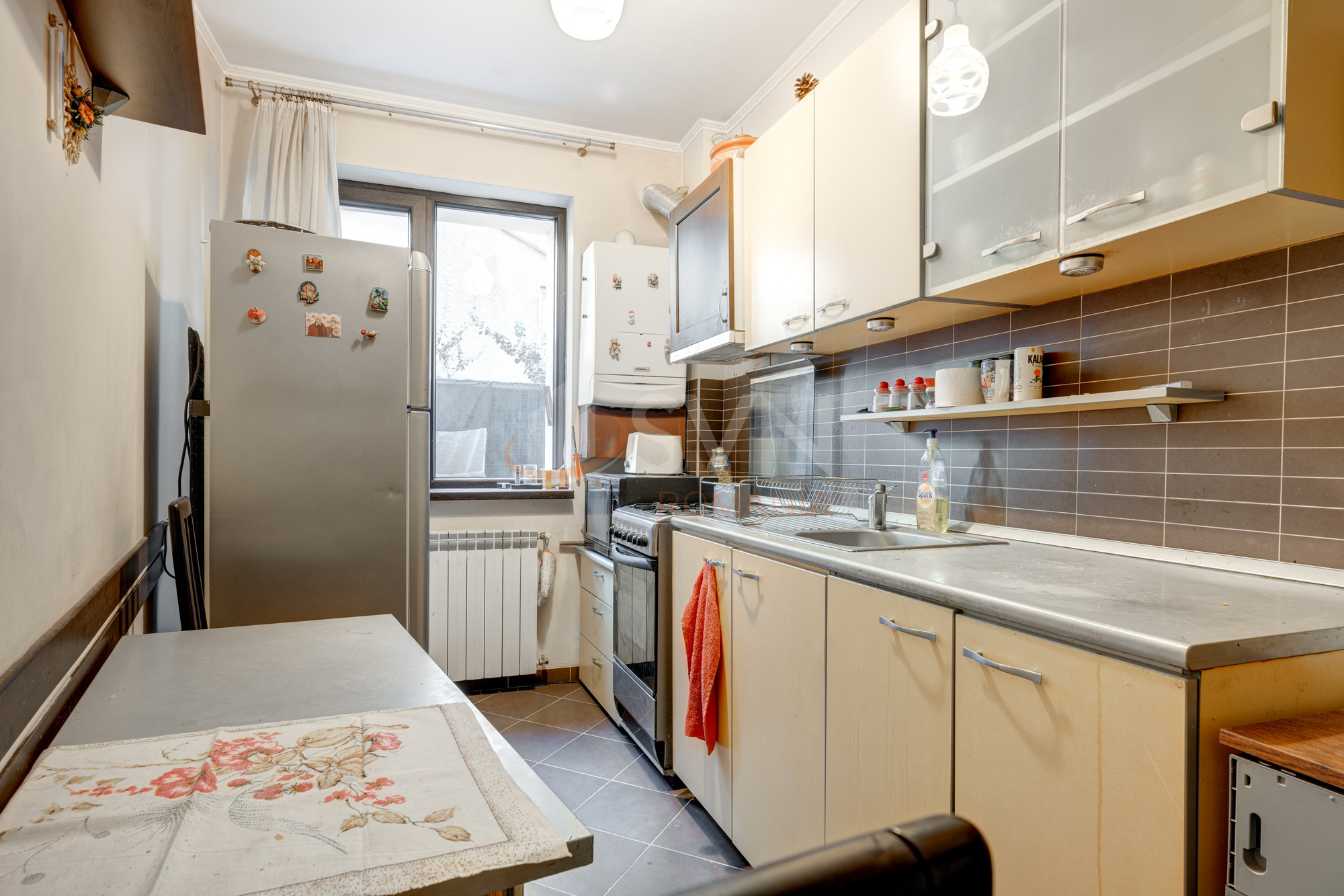 Apartament, 3 camere Bucuresti/Calea Calarasilor