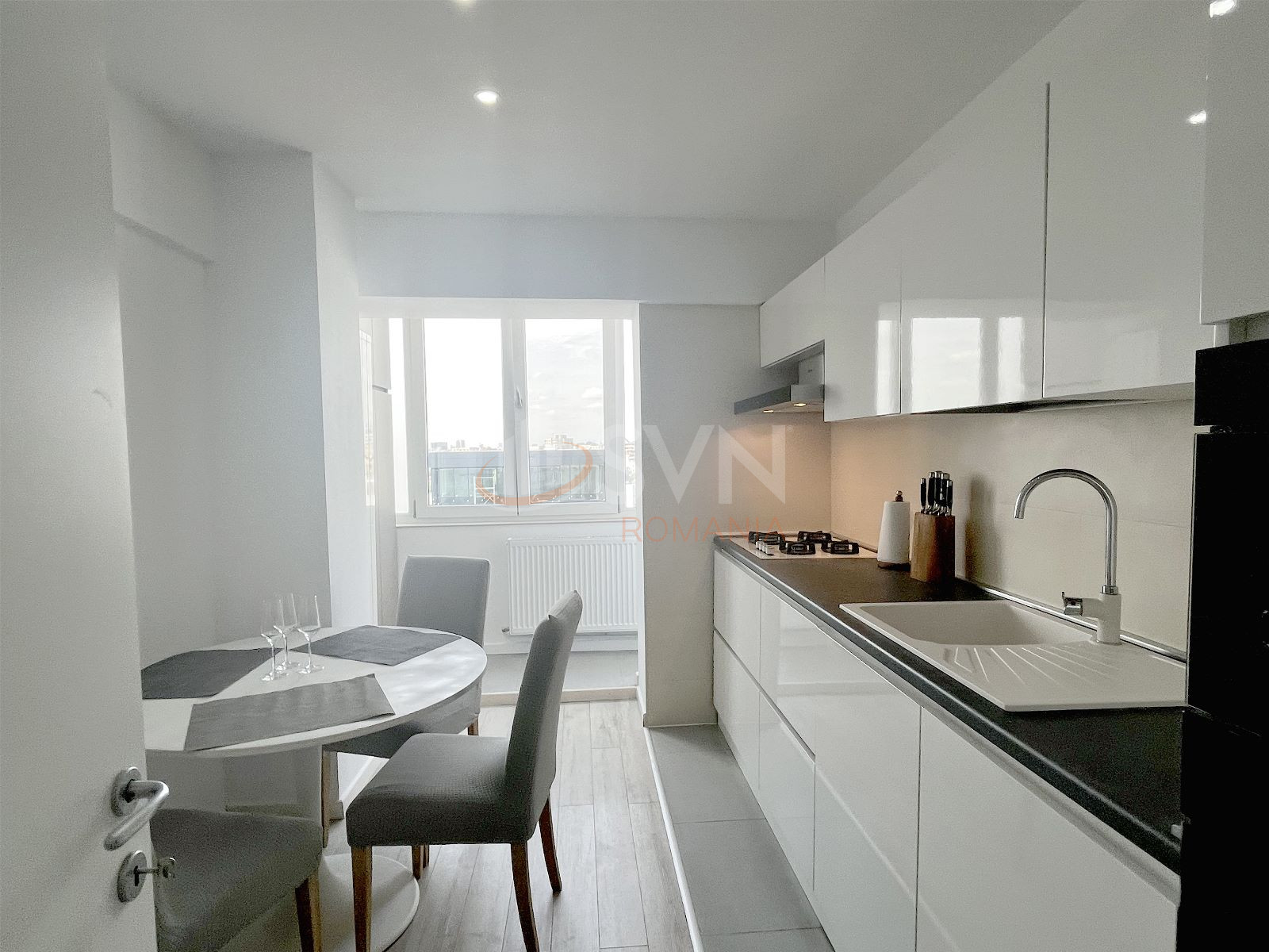 Apartament, 3 camere Bucuresti/Decebal