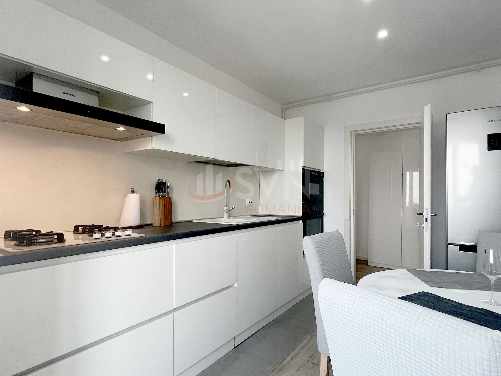 Apartament, 3 camere Bucuresti/Decebal