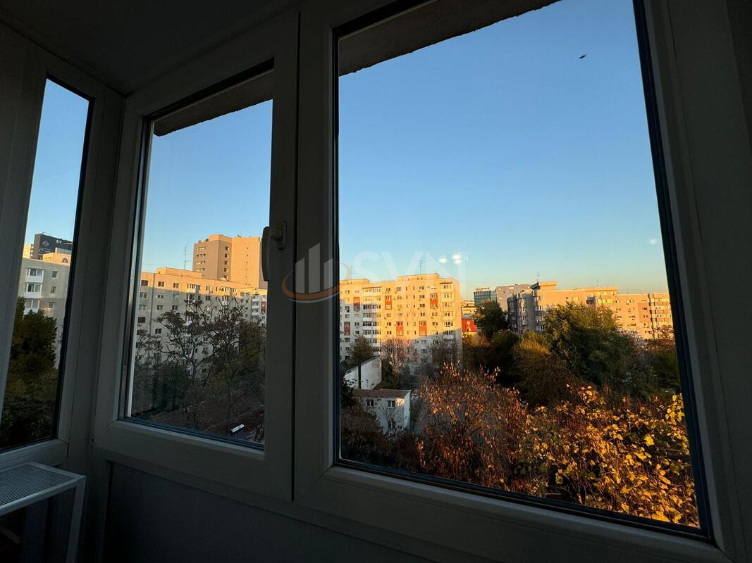 Apartament, 3 camere Bucuresti/Calea Victoriei
