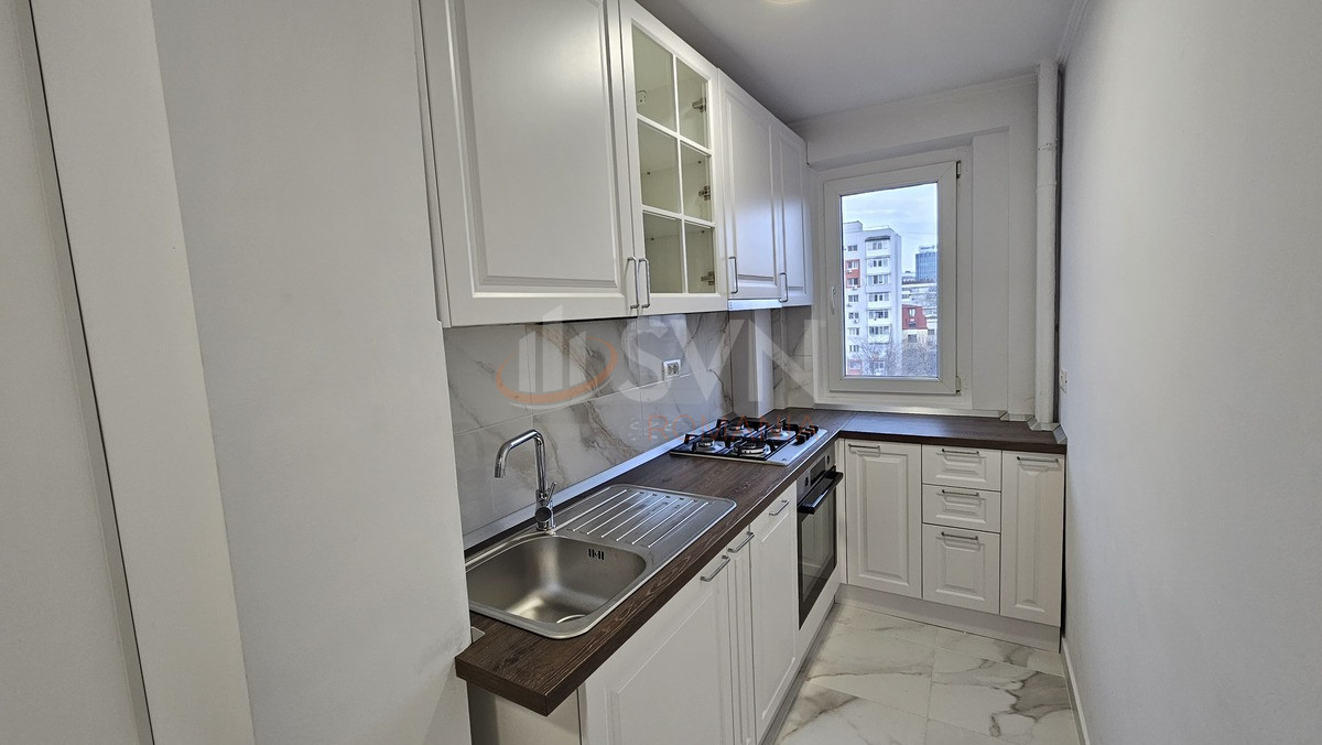 Apartament, 3 camere Bucuresti/Calea Victoriei