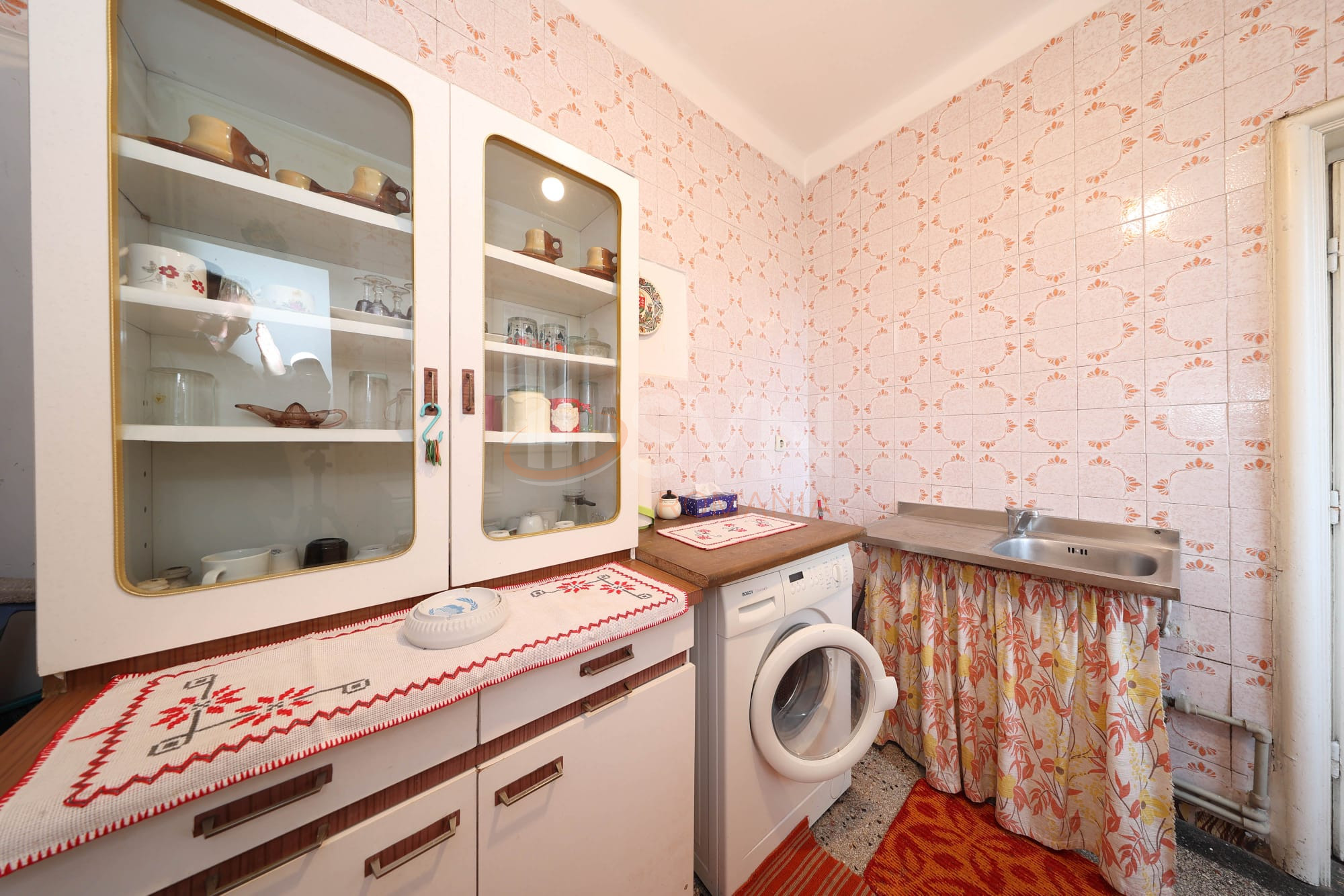 Apartament, 3 camere Bucuresti/Armeneasca