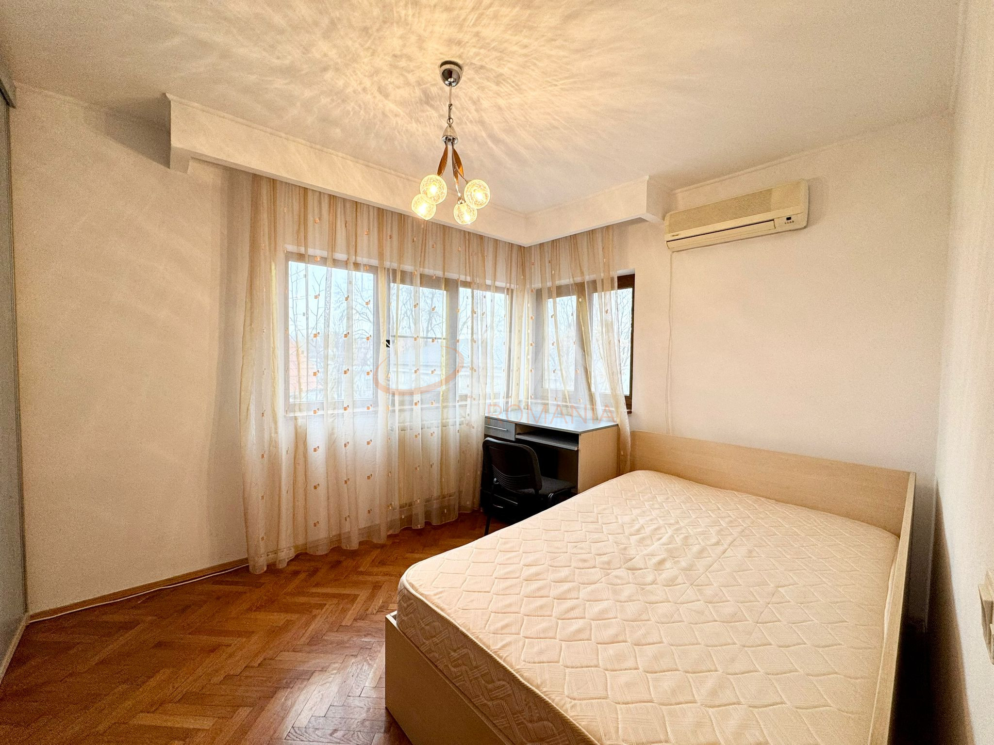 Apartament, 3 camere Bucuresti/Calea Calarasilor