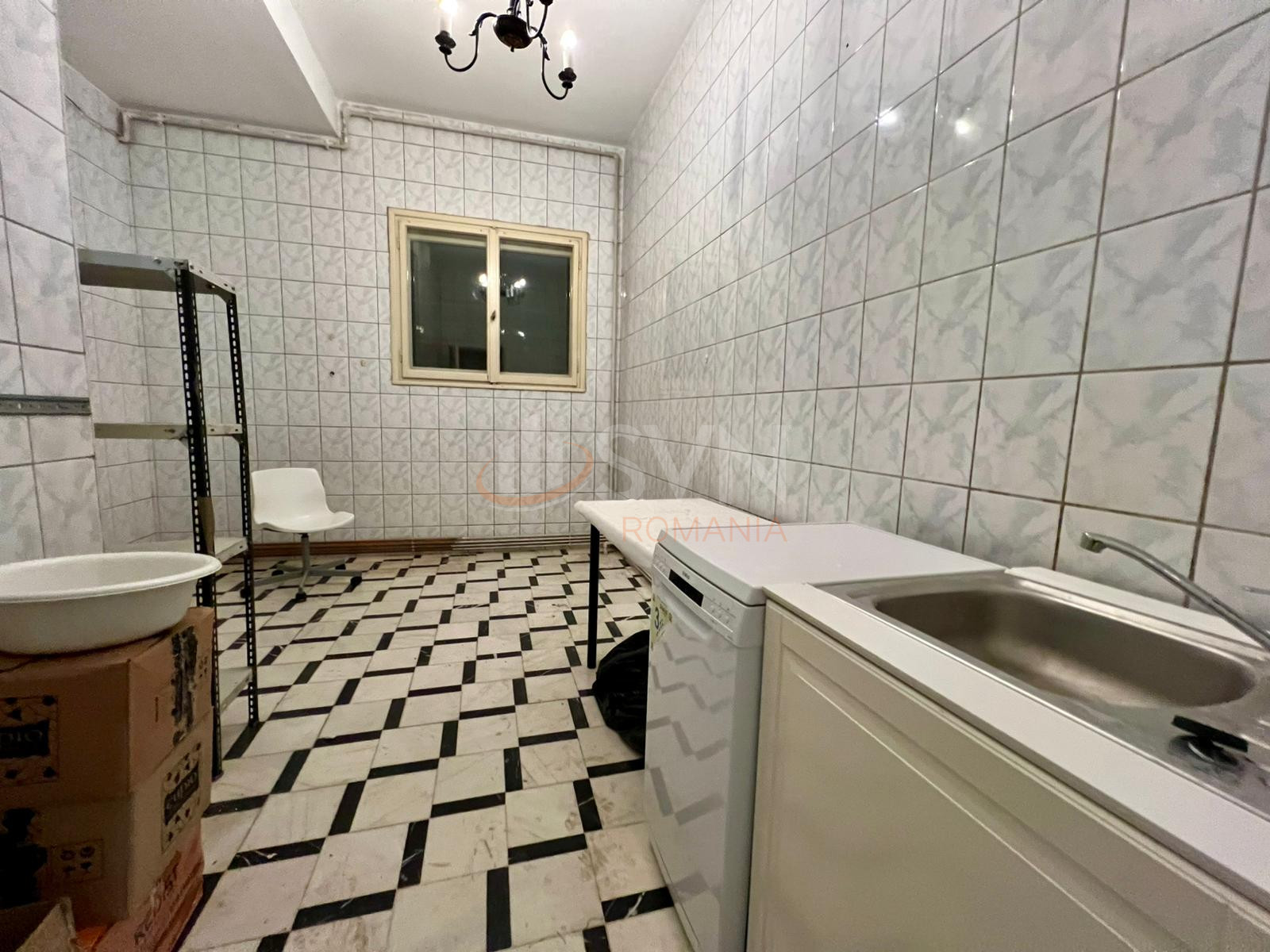 Apartament, 3 camere Bucuresti/Primaverii