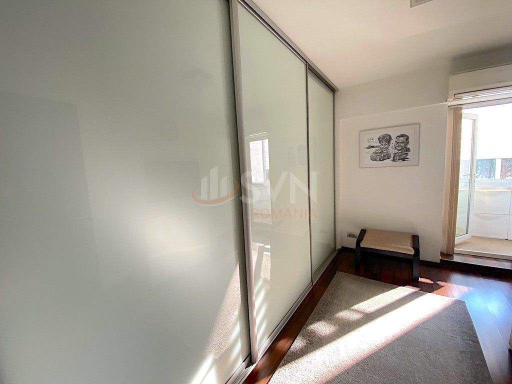 Apartament, 3 camere Bucuresti/Baneasa