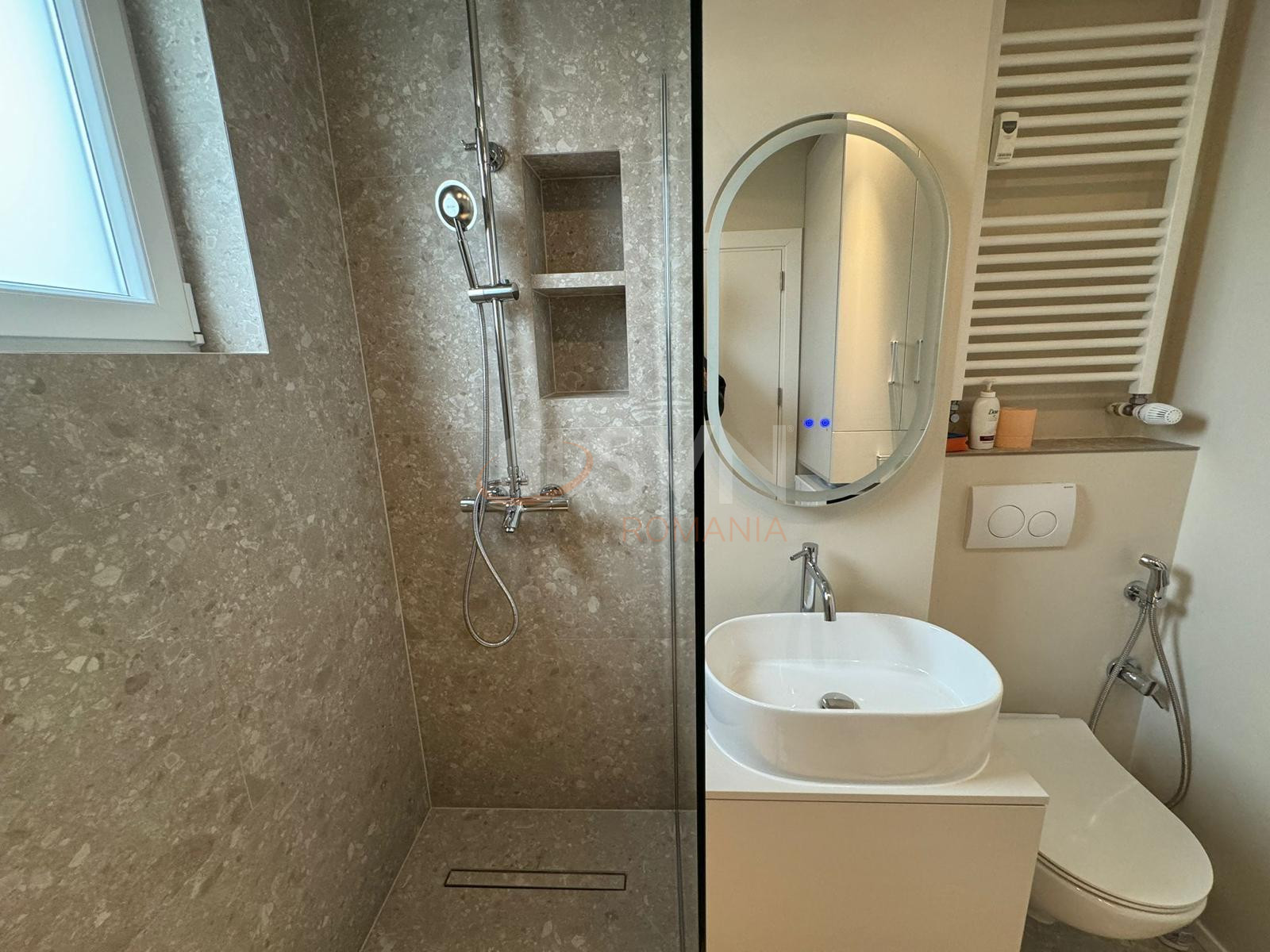 Apartament, 3 camere Bucuresti/Calea Victoriei