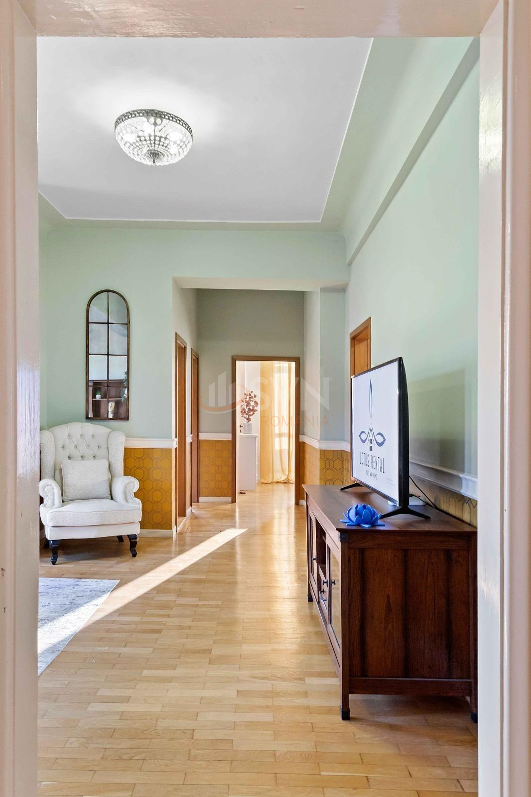 Apartament, 3 camere Bucuresti/Piata Victoriei