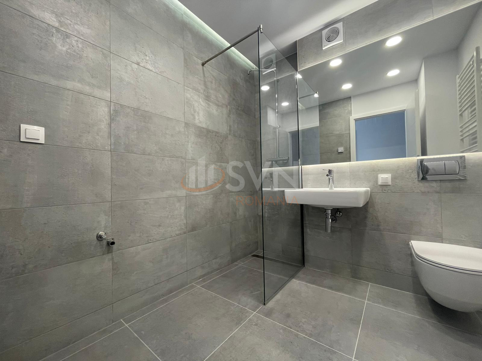 Apartament, 3 camere Bucuresti/Straulesti