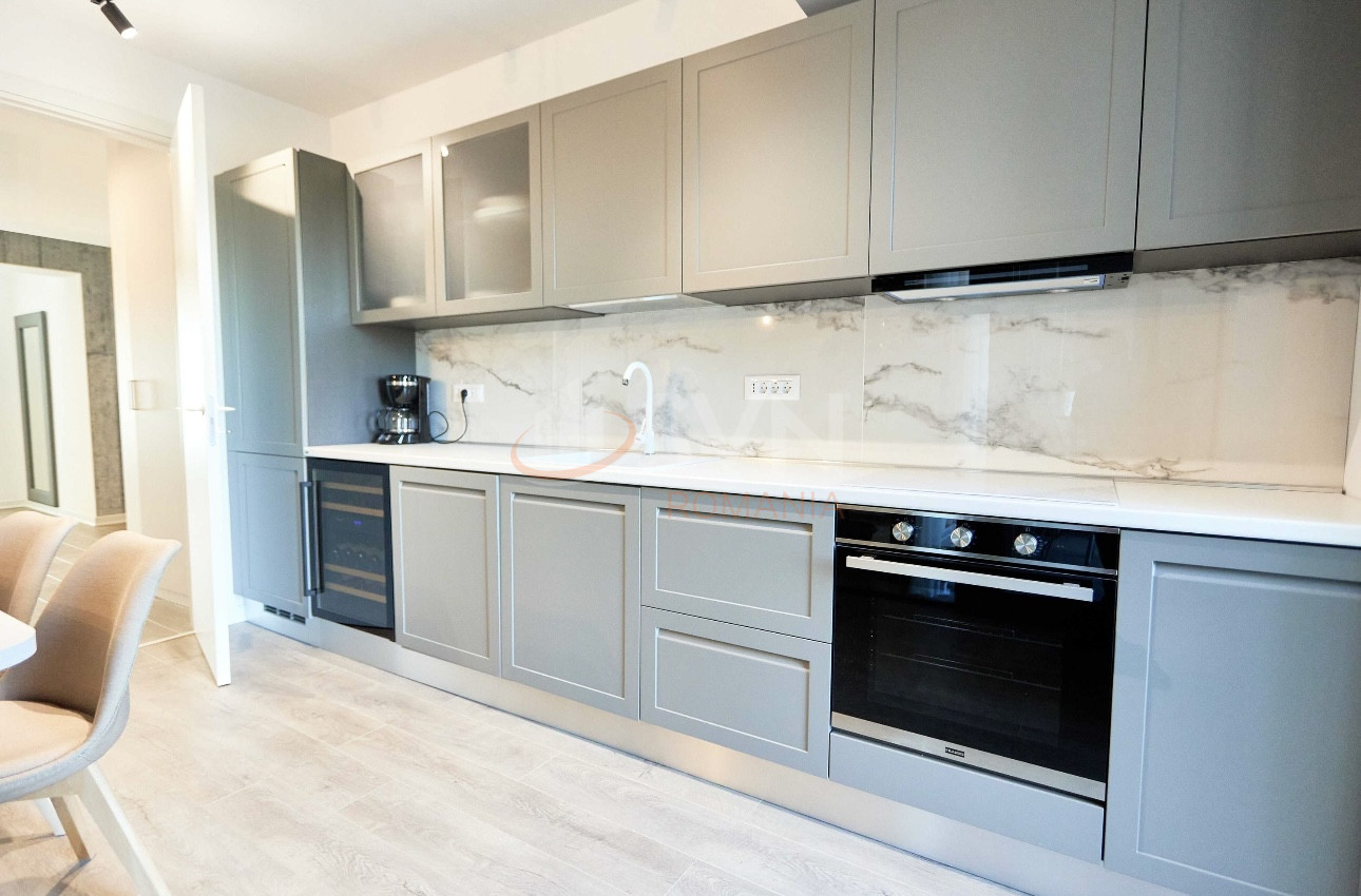 Apartament, 3 camere Bucuresti/Aviatiei