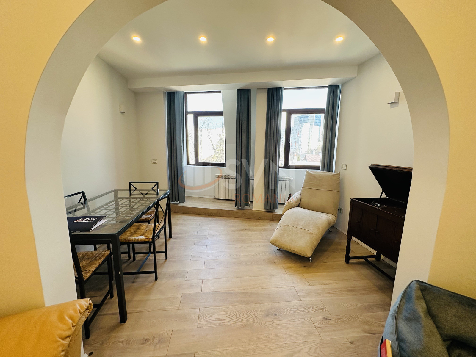 Apartament, 3 camere Bucuresti/Calea Victoriei