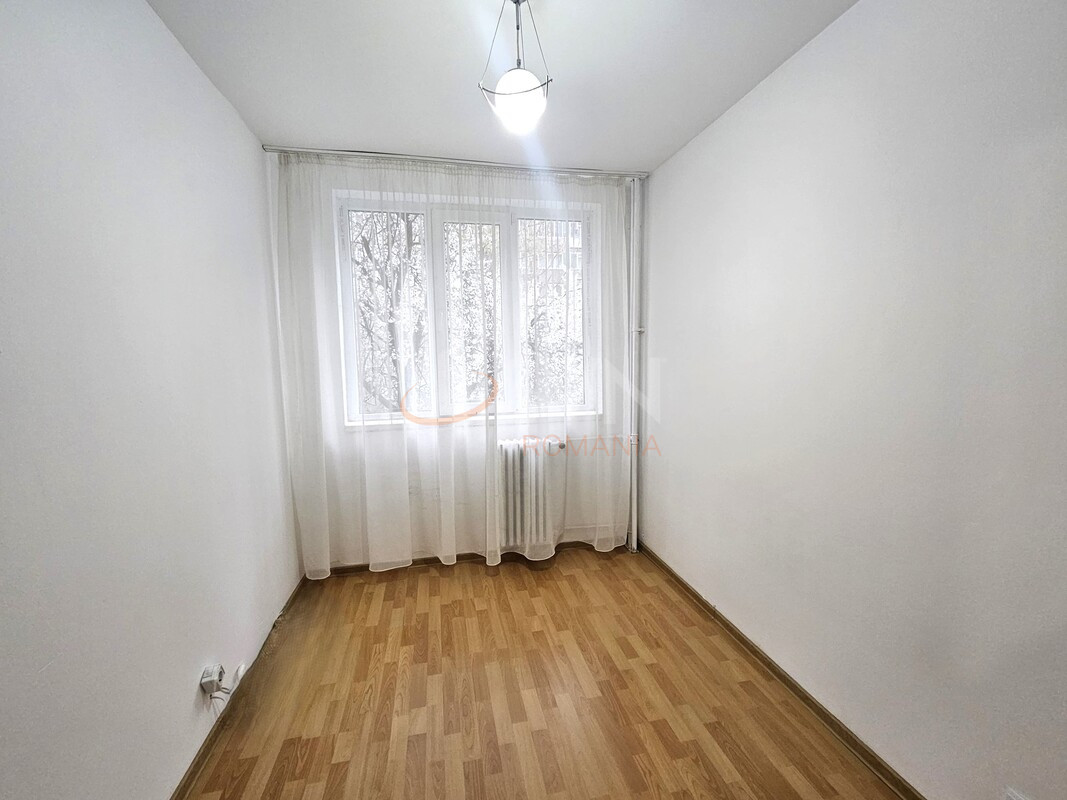 Apartament, 3 camere Bucuresti/Apusului