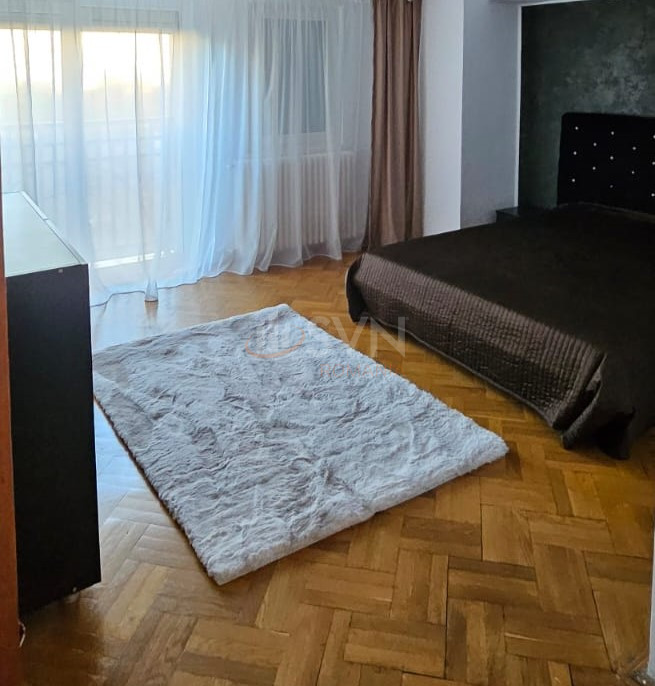 Apartament, 3 camere Bucuresti/Alba Iulia