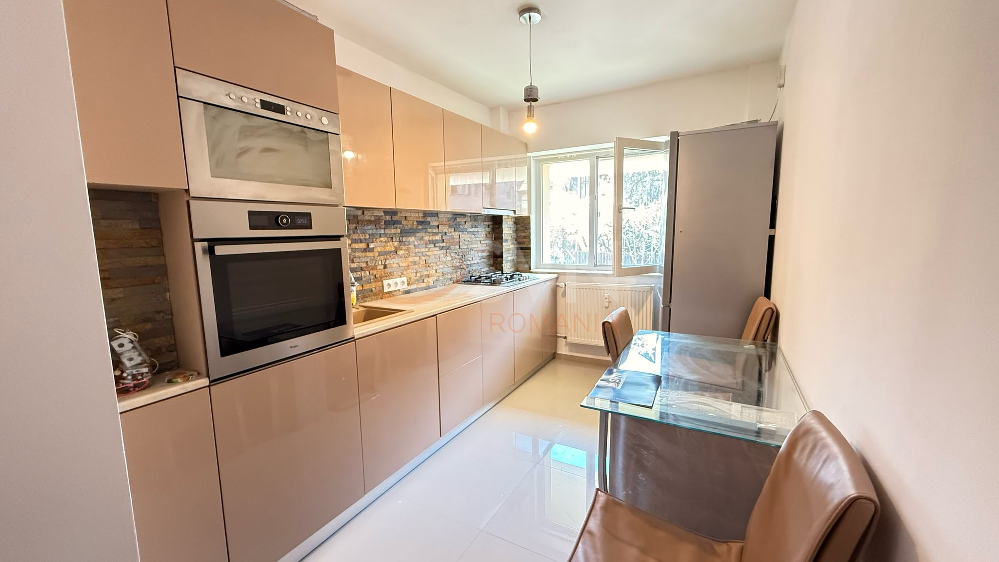 Apartament, 3 camere Bucuresti/Banu Manta